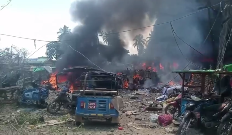 ရခိုင် ကျောက်တော်မြို့ပေါ် မြန်မာစစ်တပ် ဗုံးကြဲ၊ သေဆုံးသူ ၄၆ ဦးအထိ ရှိလာတယ်လို့ ဒေသခံတွေပြော