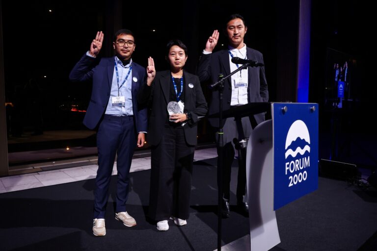 ဖက်ဒရယ်ဒီမိုကရေစီရတဲ့အထိ ဆက်လျှောက်မယ် — မြန်မာ Gen Z ရဲ့ ရည်မှန်းချက်
